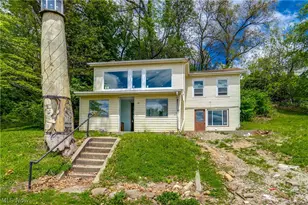 181 Portage Lakes Drive, Akron, OH 44319 - Photo 1