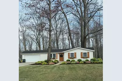 8822 Beacon Hill Drive, Chagrin Falls, OH 44023 - Photo 1