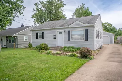 1060 Orchard Avenue NE, North Canton, OH 44720 - Photo 1