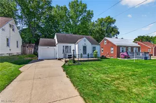 1208 39th St NW, Canton, OH 44709 - Photo 1