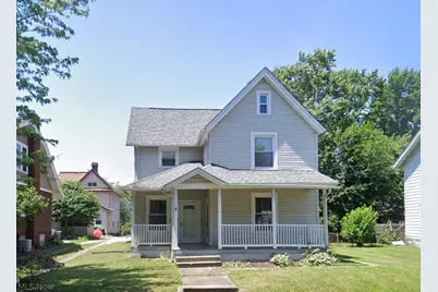 211 Parkview Street NE, Massillon, OH 44646 - Photo 1