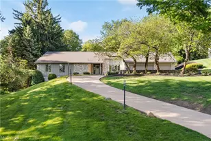 3200 Croydon Dr NW, Canton, OH 44718 - Photo 1