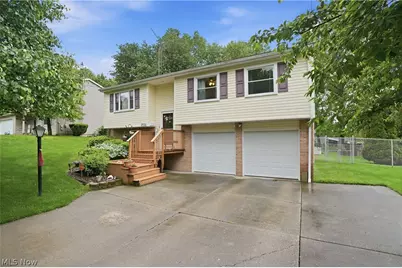 3955 Dunbar Street, Austintown, OH 44515 - Photo 1