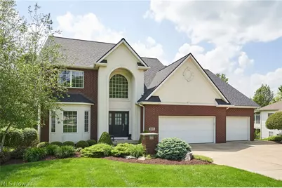 929 Hidden Valley Drive, Wadsworth, OH 44281 - Photo 1