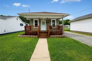 2127 Hoge Ave, Zanesville, OH 43701 - Photo 1