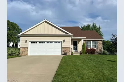 2918 Standish Avenue SW, Canton, OH 44706 - Photo 1