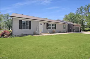 322 Wilson Ave, Port Clinton, OH 43452 - Photo 1