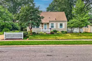 830 Monroe Ave, Cuyahoga Falls, OH 44221 - Photo 1