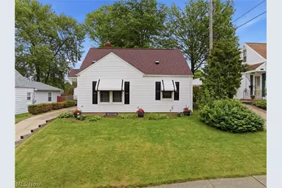 1585 Thornapple Avenue, Akron, OH 44301 - Photo 1
