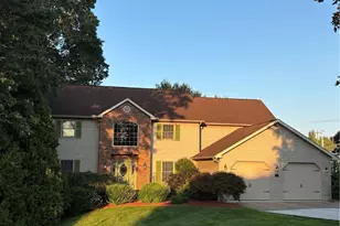 1552 N 14th St, Cambridge, OH 43725 - Photo 1