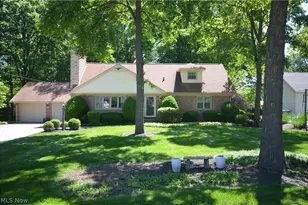 614 Fairwood Dr, Tallmadge, OH 44278 - Photo 1