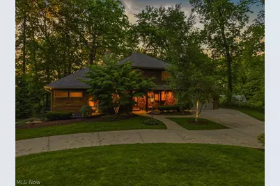 881 Gaylord Grove Road, Cuyahoga Falls, OH 44221 - Photo 1