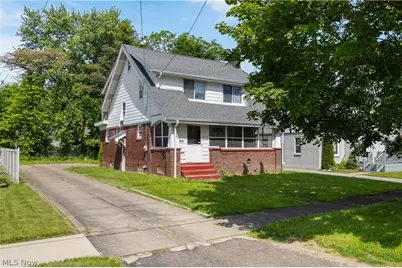 890 Winton Avenue, Akron, OH 44320 - Photo 1