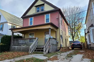 564 Carroll St, Akron, OH 44304 - Photo 1
