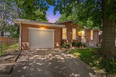 2219 34th Street NW, Canton, OH 44709 - Photo 1