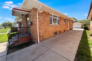 13606 Carpenter Rd, Loveland, OH 44125 - Photo 1