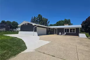 482 Fairwood Dr, Tallmadge, OH 44278 - Photo 1