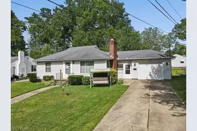 2360 Burton Avenue, Alliance, OH 44601 - Photo 1