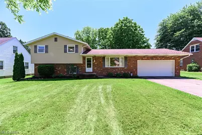 1140 E Maple Street, North Canton, OH 44720 - Photo 1
