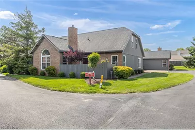 1055 North Jefferson Street #B, Medina, OH 44256 - Photo 1