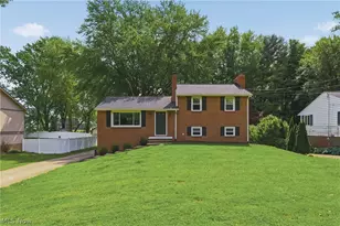 6006 Lake O'springs Ave NW, Canton, OH 44718 - Photo 1