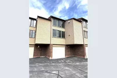 2129 Penguin Avenue, Akron, OH 44319 - Photo 1