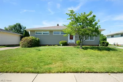 651 E Parkleigh Drive, Green Hills, OH 44131 - Photo 1