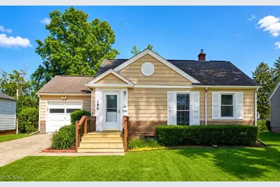 184 Rowford Avenue SW, Massillon, OH 44646 - Photo 1