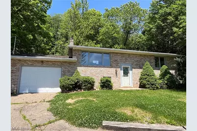 210 Ridgewood Boulevard, Minerva, OH 44657 - Photo 1