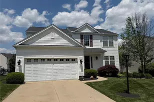 421 Windham Ct, Grandview Heights, OH 44147 - Photo 1