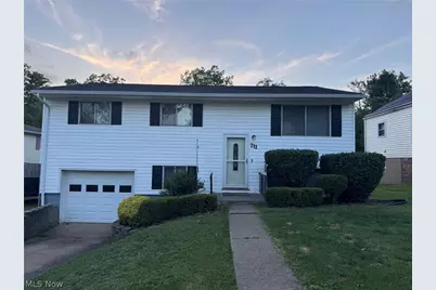 711 E Montgomery Street, Marietta, OH 45750 - Photo 1