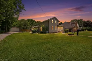166 Northwest Ave, Tallmadge, OH 44278 - Photo 1