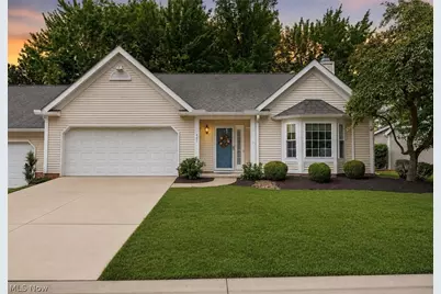 421 Pebblebrook Drive, Willoughby Hills, OH 44094 - Photo 1