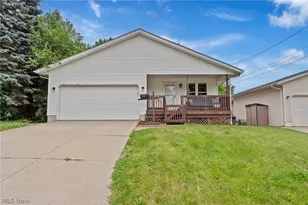 77 29th St NW, Barberton, OH 44203 - Photo 1