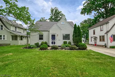 2225 16th Street, Cuyahoga Falls, OH 44223 - Photo 1