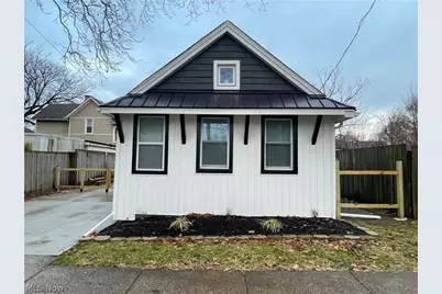 2218 W 30th Street, Loveland, OH 44113 - Photo 1