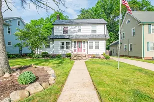 706 Crestview Ave, Akron, OH 44320 - Photo 1