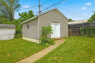 2457 Cathy Dr NE, Canton, OH 44705 - Photo 22