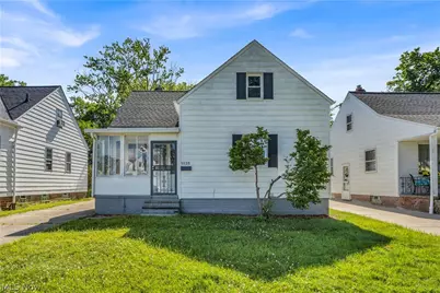 5535 Oakwood Avenue, Maple Heights, OH 44137 - Photo 1