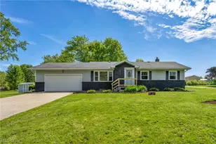 1543 Lindakay Dr, Akron, OH 44312 - Photo 1