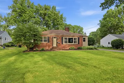 135 N Middle Street, Columbiana, OH 44408 - Photo 1
