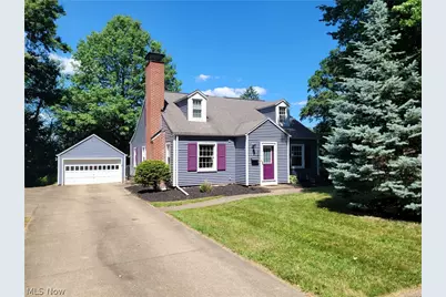1721 10th Street NE, Massillon, OH 44646 - Photo 1