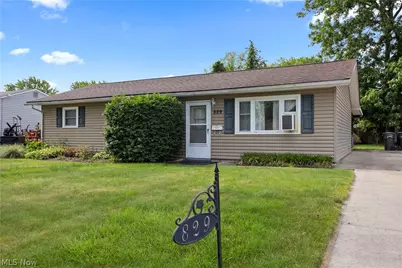 829 Delaware Avenue, Elyria, OH 44035 - Photo 1