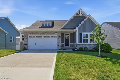 6877 Harrington Court Avenue NE, Canton, OH 44721 - Photo 1