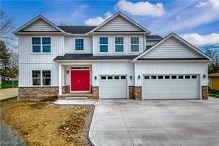 5711 Columbia Dr, Huber Heights, OH 44146 - Photo 1
