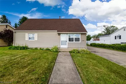128 Pembroke Road, Steubenville, OH 43953 - Photo 1