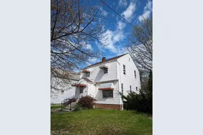 18707 Shawnee Avenue, Loveland, OH 44119 - Photo 1