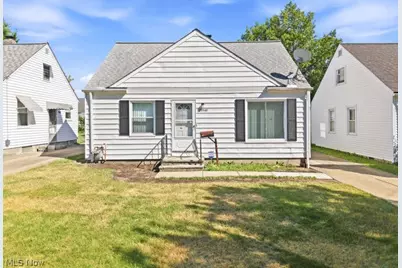 29940 Phillips Avenue, Wickliffe, OH 44092 - Photo 1