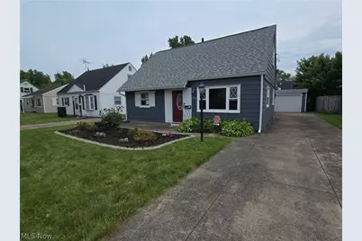 3054 Sterling Road, Lorain, OH 44052 - Photo 1
