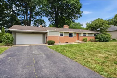 236 Manor Drive, Columbiana, OH 44408 - Photo 1